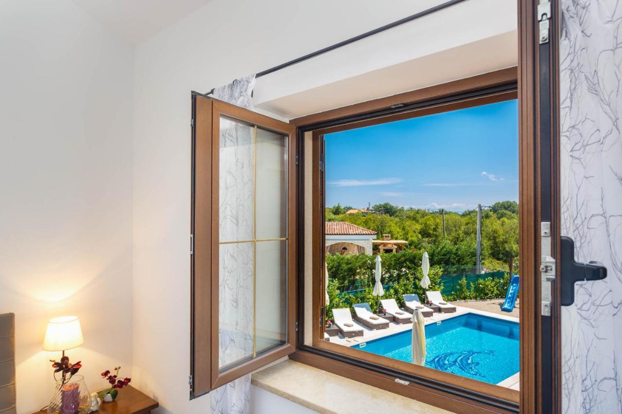 Villa Kamenica Kras Экстерьер фото